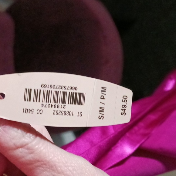 Victoria's Secret robe - Picture 6 of 6